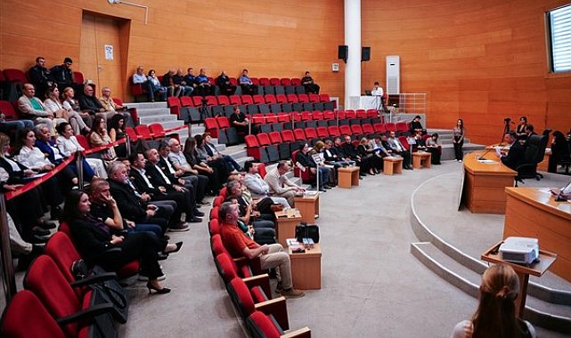 Akhisar Belediyesi Meclisi Ekim ayı toplantısının ilk oturumu yapıldı