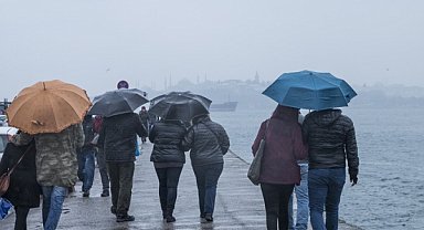 AKOM’dan İstanbul için kuvvetli yağış ve fırtına uyarısı