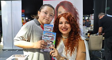 Antalya Kitap Fuarı 8’inci gününde yoğun ilgi gördü