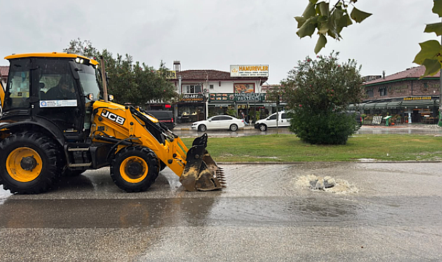 Antalya, sağanak yağış riskine karşı 464 personel ve 347 iş makinesiyle hazır