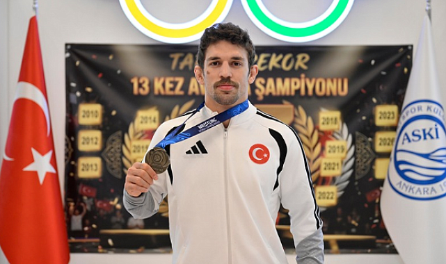 ASKİ sporlu milli güreşçi Yüksel Sarıçiçek Dünya Şampiyonasında ikinci oldu