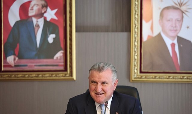 Bakan Bak: Burs ve öğrenim kredisi başvuruları başladı