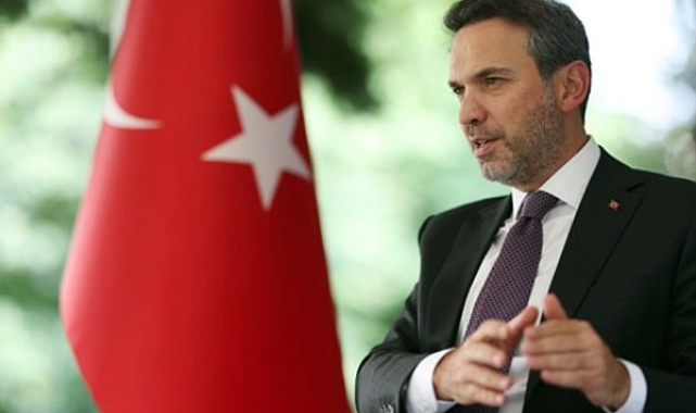 Bakan Bayraktar, 29 Ekim'de Anıtkabir'i ziyaret etti