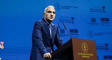 Bakan Ersoy'dan Antalya-Isparta yolundaki trafik kazası için geçmiş olsun mesajı