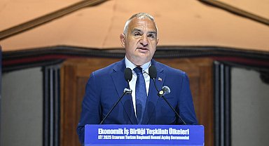 Bakan Ersoy’dan Göksel Arsoy için başsağlığı mesajı