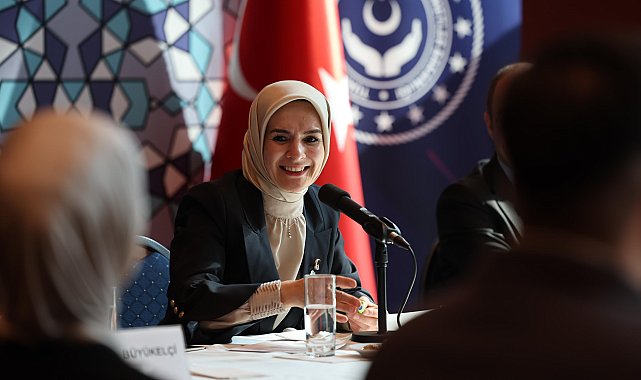 Bakan Göktaş, Özbekistan'da sosyal hizmet merkezini ziyaret etti