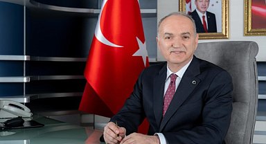 Başkan Özlü, Cumhuriyet Bayramı'nı kutladı