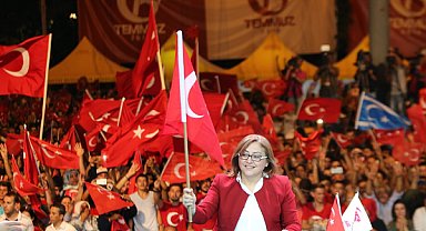 Başkan Şahin’den 29 Ekim Cumhuriyet Bayramı mesajı