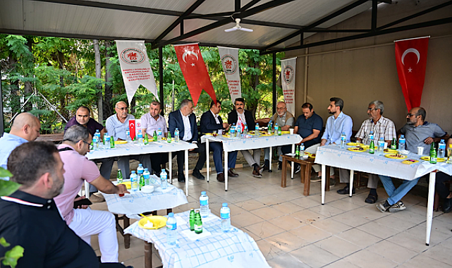 Başkan Yılmaz, Ertuğrulgazi Otobüs ve Minibüsçüler Durağı'nı ziyaret etti
