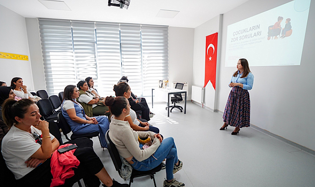 Beylikdüzü’nde ebeveynlere çocuklarla iletişim semineri düzenlendi