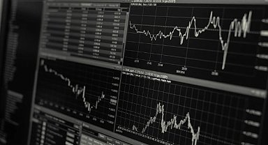 BIST 100 günün ilk yarısında yüzde 3,11 geriledi