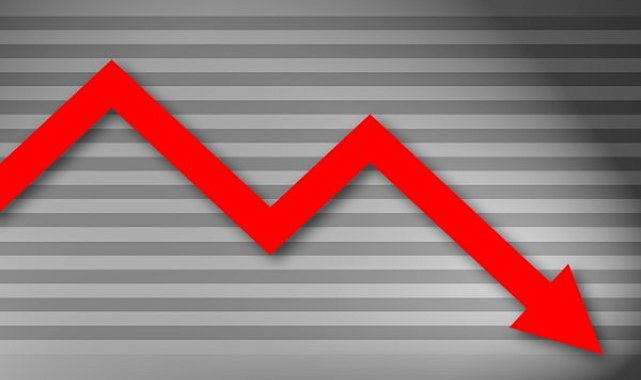 BIST 100 ve VİOP 30 gerilerken dolar/TL 49,40 seviyelerinde