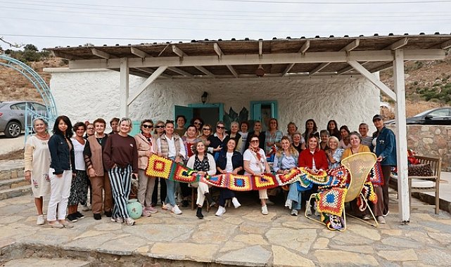 Bodrumlu kadınlar 1.400 örgü motifiyle gölgelik hazırlıyor