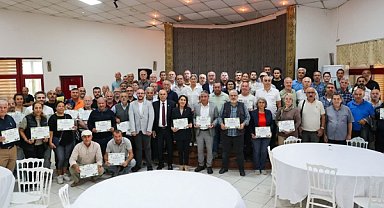 Buca’da sertifikalı zeytin budama eğitimi tamamlandı