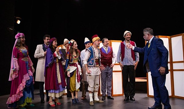 Bursa Şehir Tiyatrosu 20. yılını sergiyle kutluyor