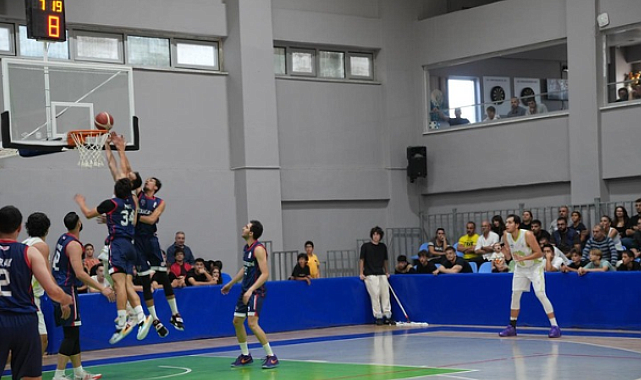ÇBSK, sezonun ilk maçında Titan Akademi'yi 82-55 mağlup etti