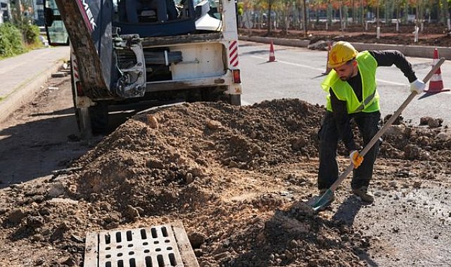 DİSKİ, Diyarbakır’da 5 bin 500 metrelik güzergahın yağmur suyu altyapısını yeniliyor
