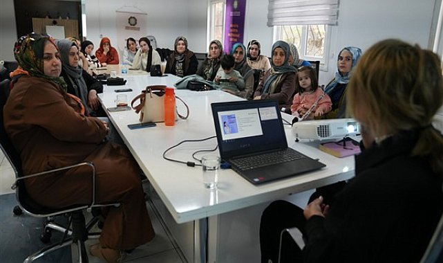 Diyarbakır’da meme kanserinde erken tanı semineri