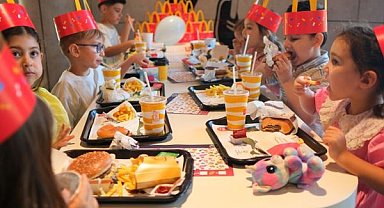 Doğum günü kutlamanın kolay ve keyifli yolu McDonald's'ta