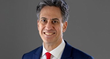 Düzeltme- Miliband: Ukrayna halkının yanında gerektiği sürece duracağız