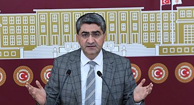 Ekmen’den Mersin’deki belediye başkanları için tutuksuz yargılama çağrısı
