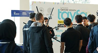 Esenler’de 96 lise öğrencisinin araştırmaları kitaplaştırıldı