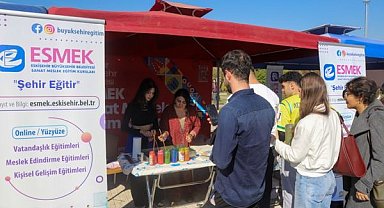 Eskişehir Büyükşehir Belediyesi gençlere bağımlılık farkındalığı desteği verdi