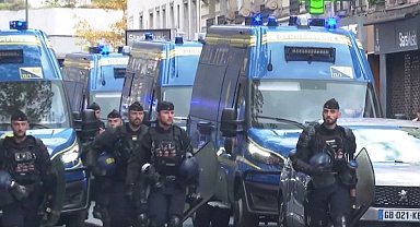  Fransa'daki protestolarda bin kişi gözaltına alındı