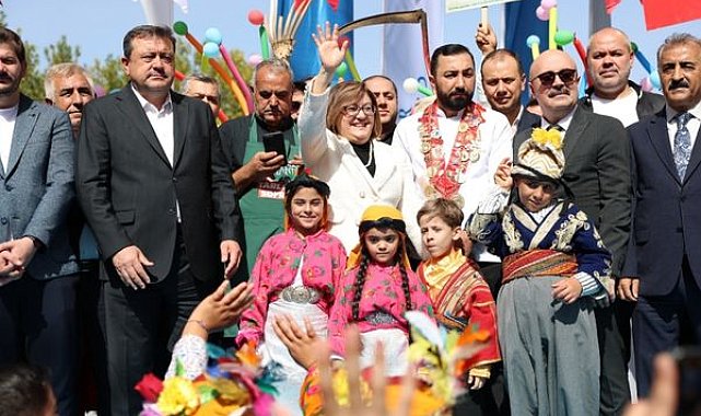 GastroAntep renkli kortejle başladı