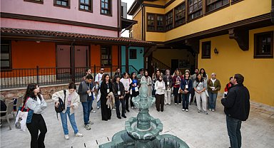 Gençler Bursa’nın tarihi dokusunu keşfetti