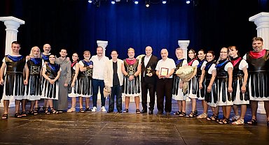 Giresun Şehir Tiyatrosu, Adana'da sahne aldı