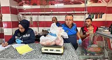 Haliliye’de gıda denetimlerinde 170 kilogram bozulmuş ete el konuldu