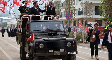 Hatay’da Cumhuriyet’in 103. yıl dönümü Atatürk Caddesi’nde kutlandı