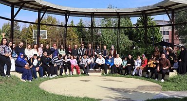 Hereke’den gelen öğrenciler İzmit’teki Otizm Spor ve Yaşam Evi’ni ziyaret etti