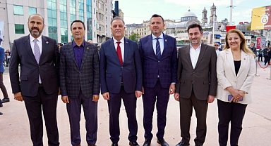 İstanbul’un Kurtuluşu’nun 103. yılı Taksim’de kutlandı
