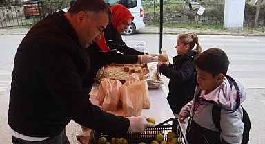 İzmit Belediyesi Beslenme Saati Projesi için çalışmalarını sürdürüyor