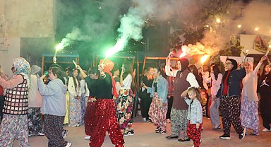 İzmit’te 4’üncü Geleneksel Pat Pat Festivali Şalvar Gecesi ile başladı