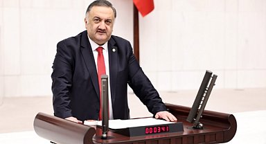  Karal: Çiftçimizin alın teri iki taraftan eriyor