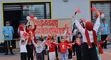 Kayseri'de Çocuk Kütüphanesi ve Müzik Okulu’nda 29 Ekim kutlaması