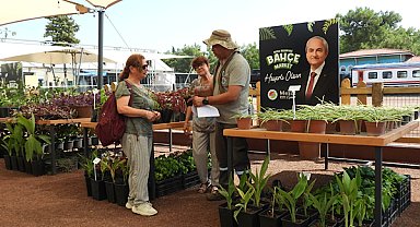 Kepez’de 61 türde üretilen 260 bin fide satışa sunuldu