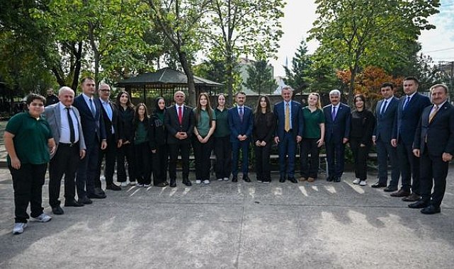 Kocaeli Valisi Aktaş, Körfez Orhangazi Anadolu Lisesini ziyaret etti