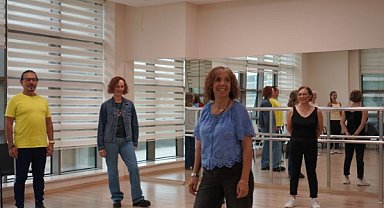 Konyaaltı’nda Alzheimer araştırması kapsamında sanat eğitimleri başladı
