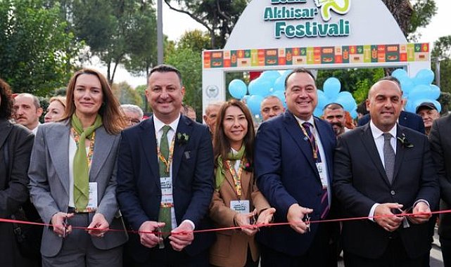 Leziz Akhisar Festivali kortej yürüyüşüyle başladı