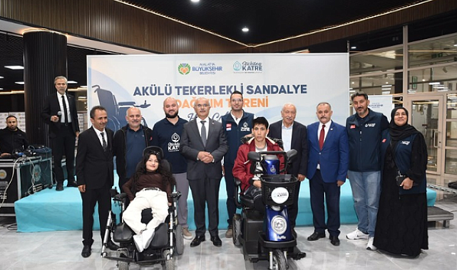 Malatya'da 80 akülü tekerlekli sandalye dağıtıldı