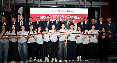 Malatya'da gençlik ve spor yatırımlarının açılışı yapıldı