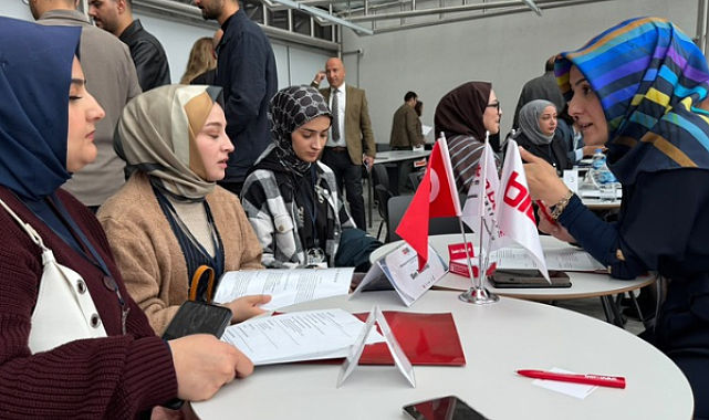 Malatya’da yaklaşık 100 genç, 10’dan fazla firmayla buluştu