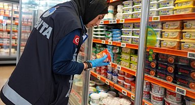 Maltepe Belediyesi Cevizli'de marketleri denetledi