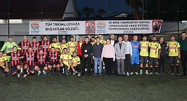 Marmaris’te Cumhuriyet Kupası mahalle takımlarının mücadelesiyle başladı