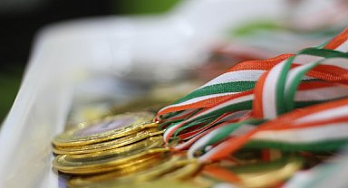 Milli güreşçi Abdullah Toprak U23 dünya üçüncüsü oldu