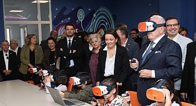 Nilüfer Belediyesi Dijital Deneyim Merkezi açıldı